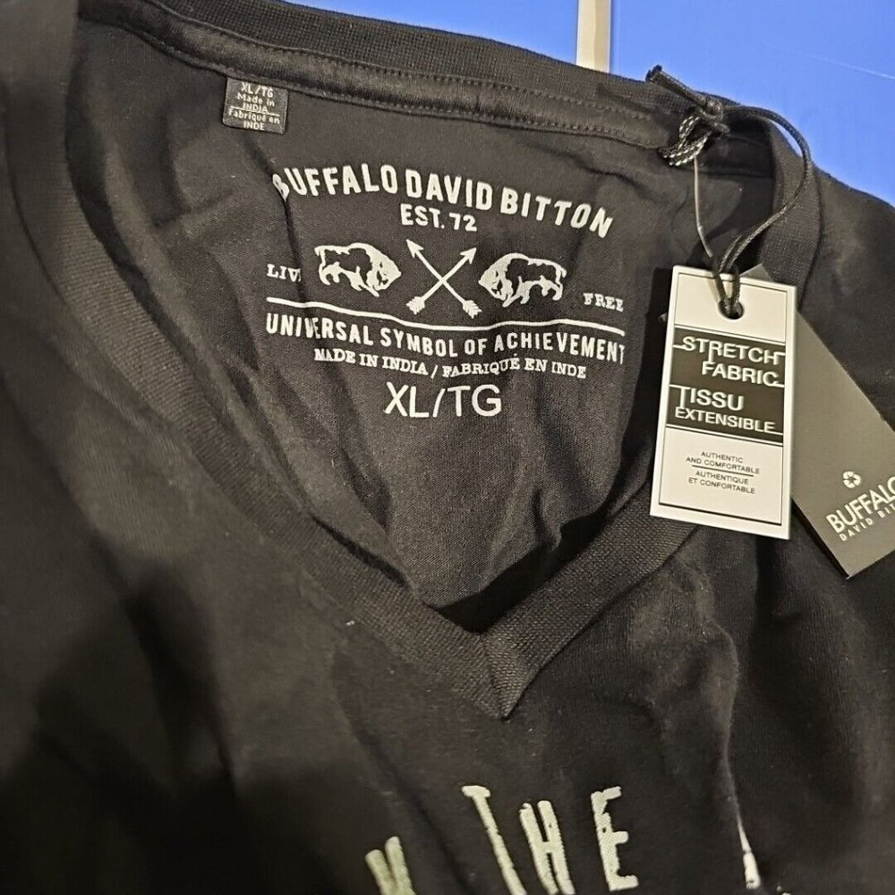 Buffalo David Bitton Lot 001 9853 Off Guard T-shirt V Neck Black Size XL NWT - Picture 3 of 3
